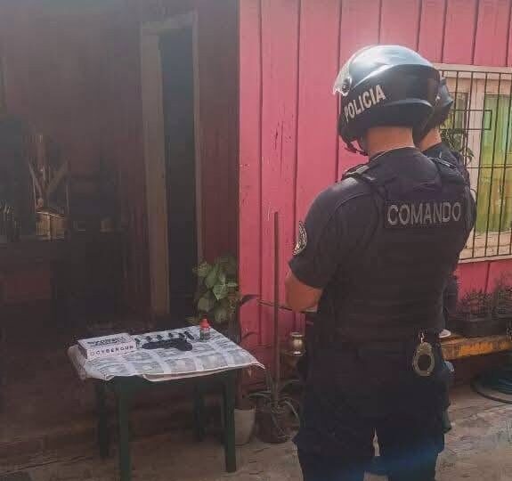 Atacó a su vecina con un aire comprimido y la Policía allanó su vivienda