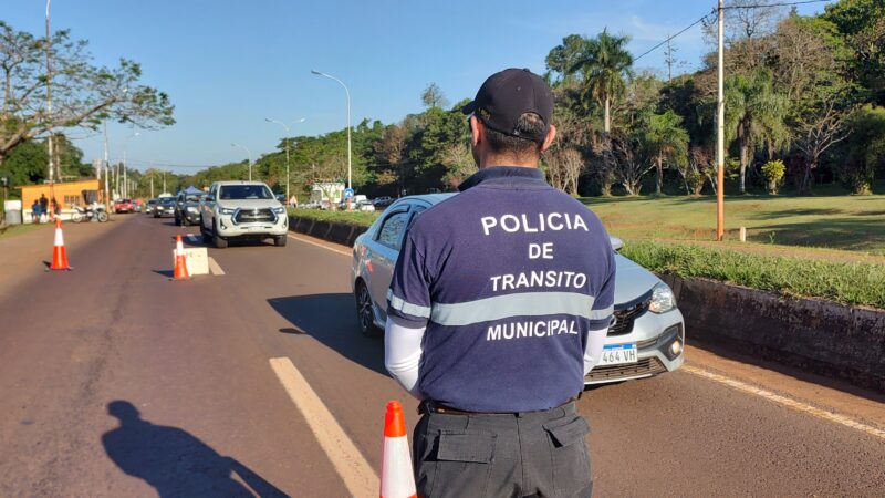 Denunció a un inspector de tránsito por increparlo sin razón y atacarlo con insultos homofóbicos
