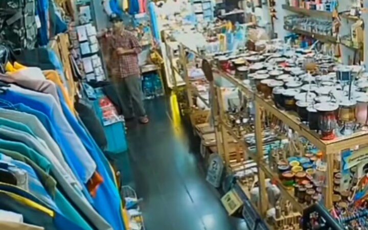 Entró a un comercio, eligió y quiso irse sin pagar: las cámaras registraron todo y terminó preso