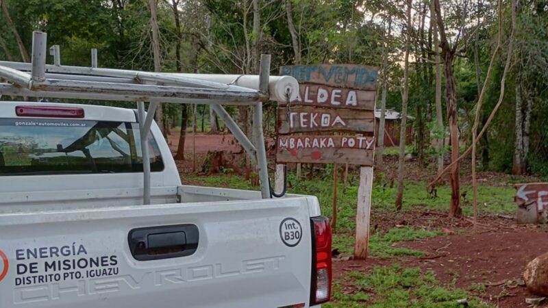 Finalizan el nuevo tendido eléctrico para la comunidad Mbaraka Poty de Iguazú