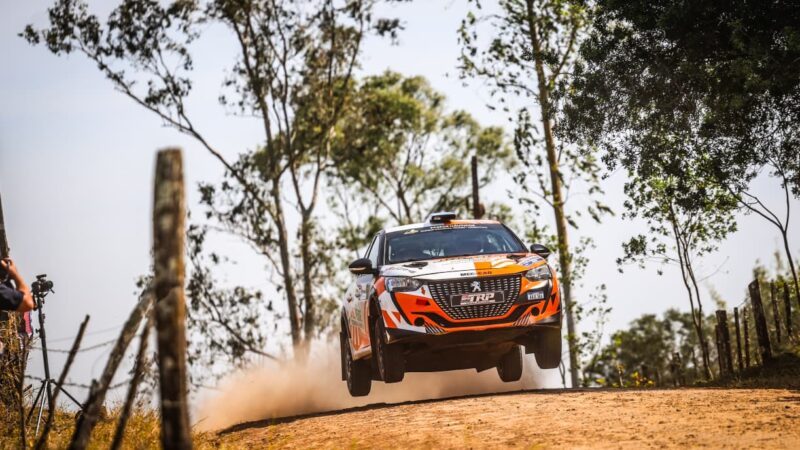 La dupla Zarza-Espinola quedó 7mo en la primera etapa del Rally Mundial en Paraguay