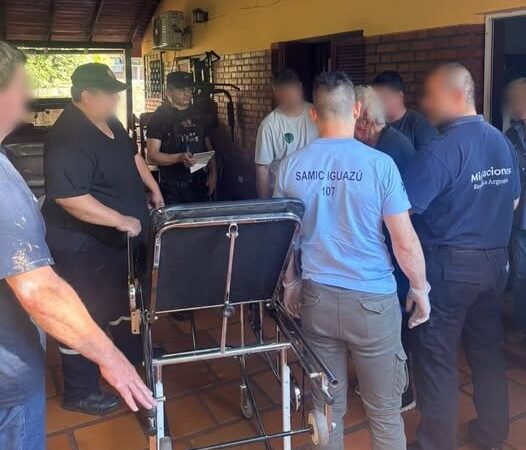 Salió al patio y fue atacado por sus perros rottweilers