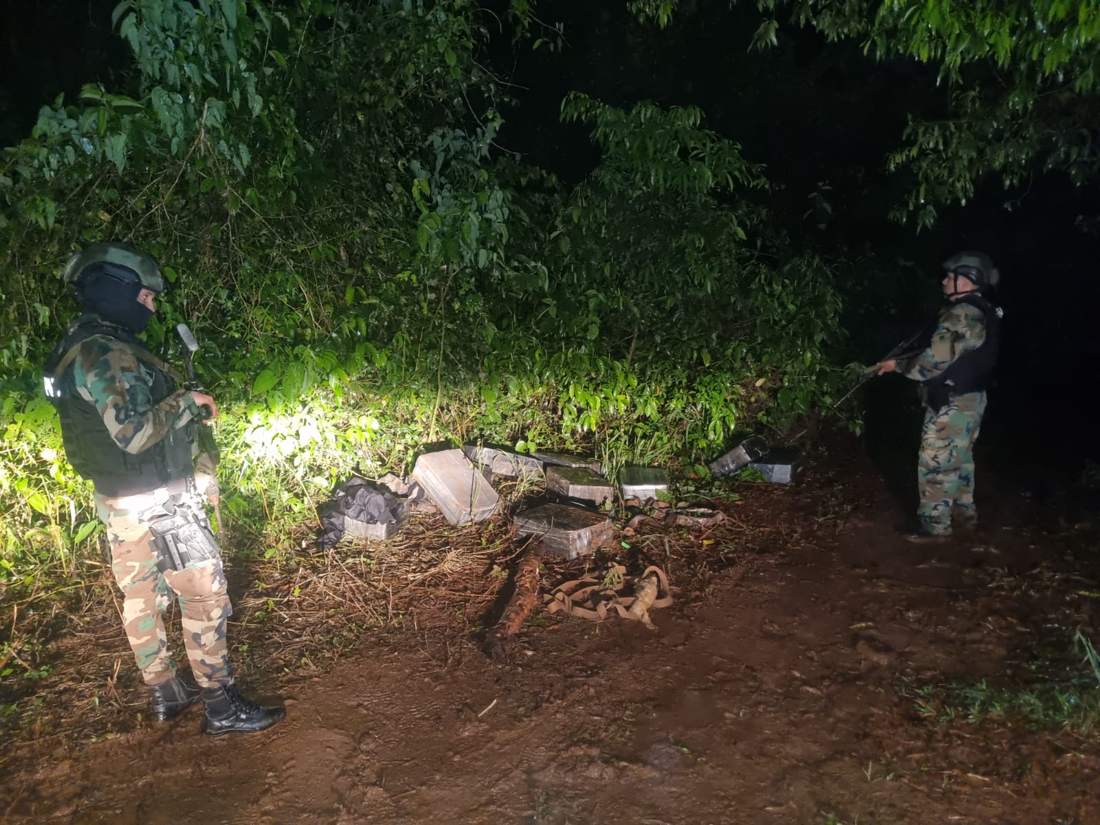 En dos procedimientos Prefectura incautó más de 400 kilos de droga