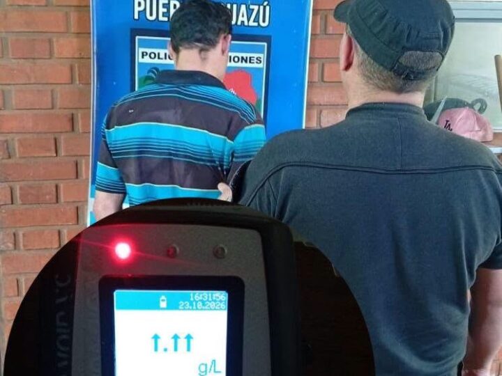 Iguazú: Zigzagueaba en moto, superó el límite del alcoholímetro y terminó detenido