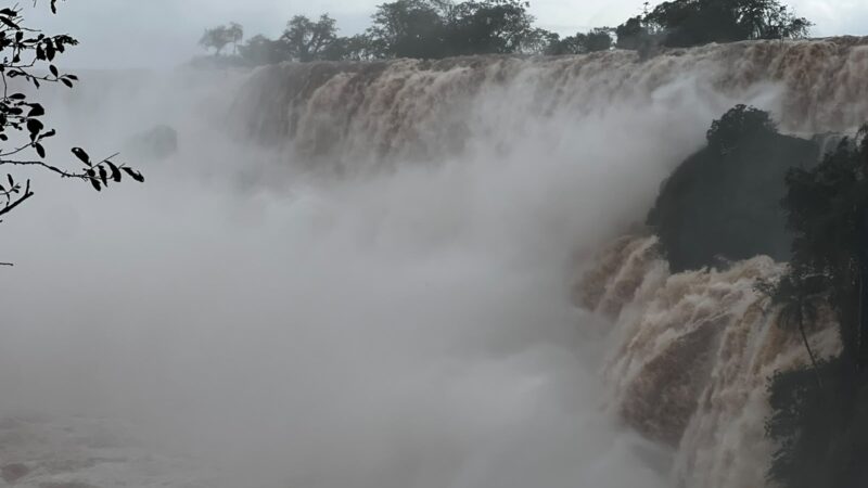 Este jueves las cataratas podrán ser vistas desde el circuito inferior