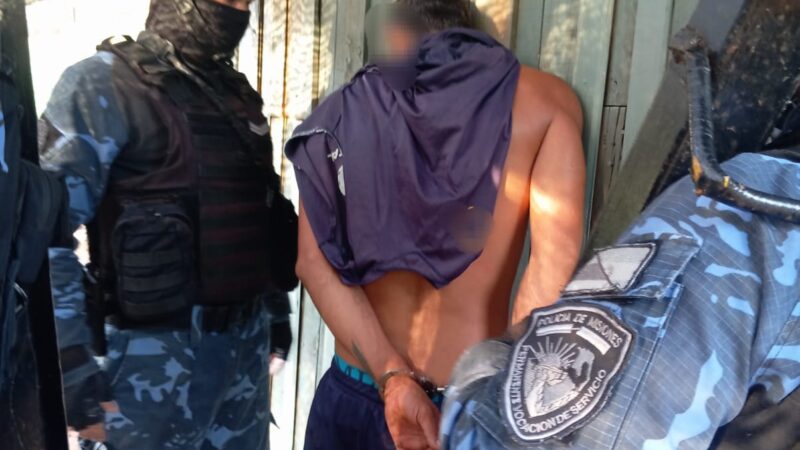 Detuvieron al padre de una adolescente, acusado de agredirla con una silla