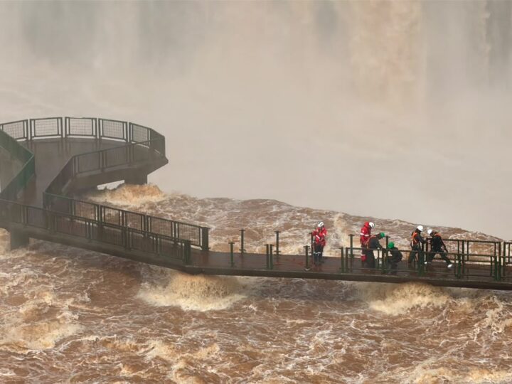 Cataratas lado brasileño aplicó el protocolo de seguridad ante la crecida del río Iguazú
