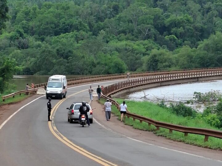 Habilitaron parcialmente la Ruta Nacional 12 en los puentes Banana y Paranay