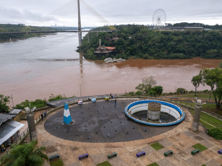 Leve reducción en el caudal de los ríos Iguazú y Paraná en la triple frontera