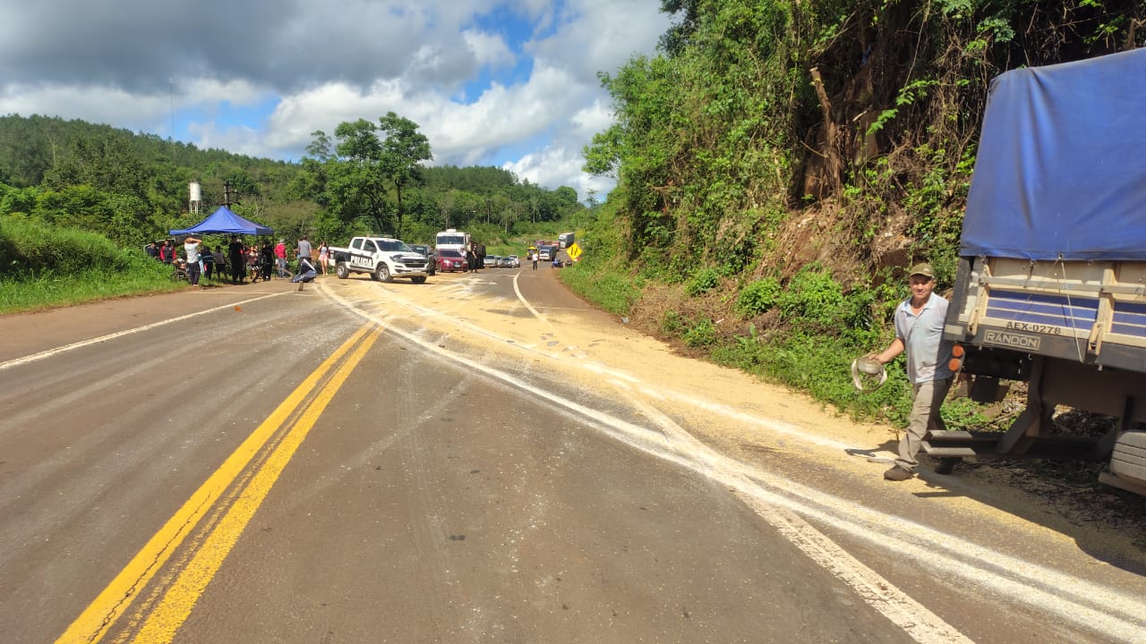 Puerto Piray: Siniestro vial provocó el corte de total de la ruta 12